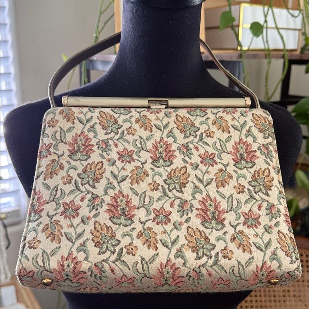 Vintage 50s/60s Gaymode Gold Floral Tapestry Clasp Lock Top Handle Purse Bag - Picture 2 of 6